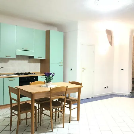 בית נופש Casa Tra Centro E Mare *